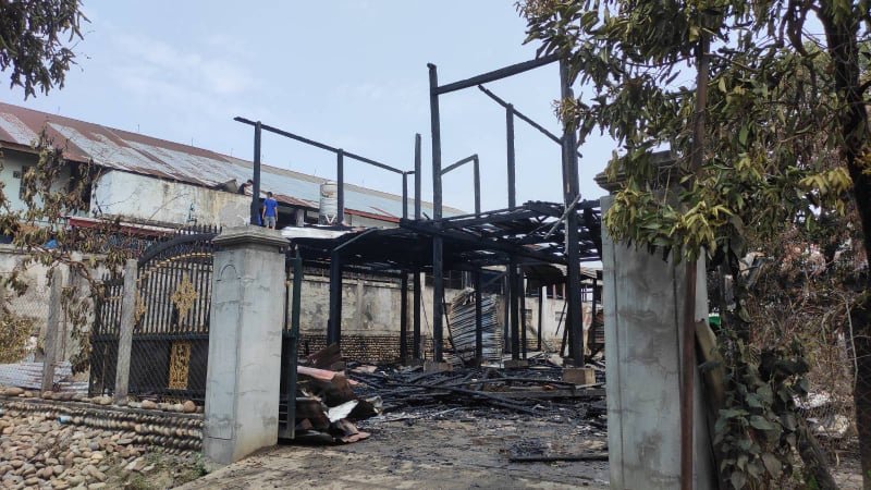 မန်ခိန်ရပ်ကွက်မှ နေအိမ် ၂လုံးနှင့် ဗက်လင်ဘုရားကျောင်းခန်းမဆောင် မီးလောင်မှုဖြစ်ပွား