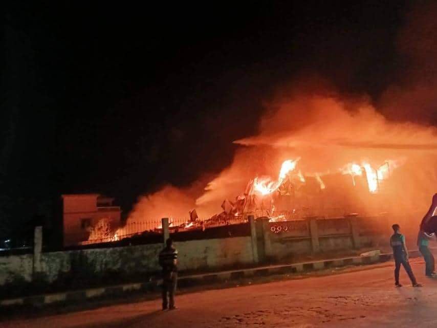 မူဆယ်မြို့တွင် အလာင်းကစားအဆောင်တန်းလျားတစ်ခု မီးလောင်မှုဖြစ်ပွား