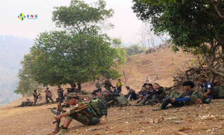 photo- ရှေ့တန်းတစ်နေရာက ဗန်းမောက်ကာကွယ်ရေးတပ်ဖွဲ့