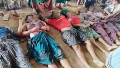 ဓာတ်ပုံ-ဇူလိုင်၂၂ရက်နေ့မှာ စုန်းချောင်းရွာက သတ်ဖြတ်ခံရသူတွေကို မီးသဂြိုဟ်နေပုံ